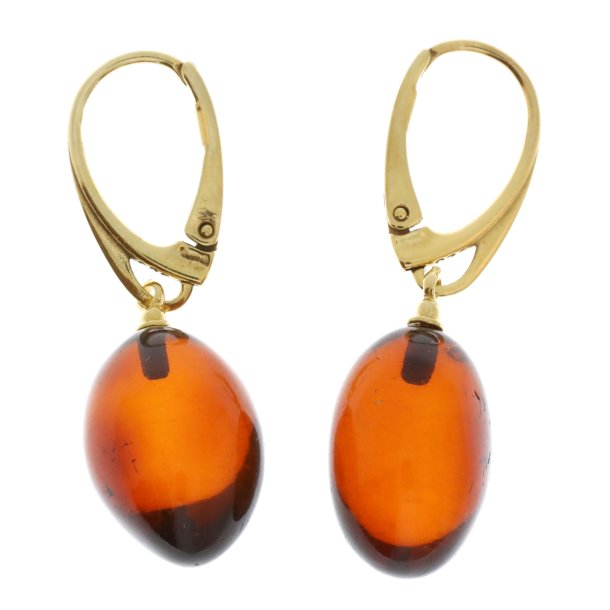 Rav reringe med guld farve lse / Amber earrings with golden color clasp