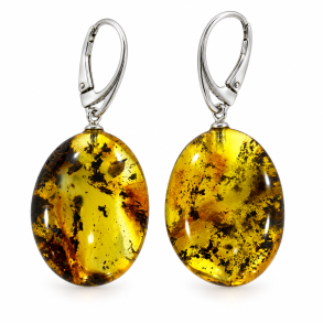 Store ovale rav�reringe med �gte gyldent rav og 925 sterling s�lv. Unikke naturlige strukturer og elegant skandinavisk design.