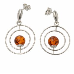 Unikke �reringe i �gte cognac rav med elegant cirkeldesign i sterling s�lv � moderne nordisk stil