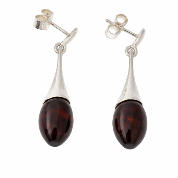 Sch�ne Silberohrringe mit einem kleinen Tropfen aus dunklem Bernstein