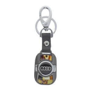 AUDI Schl�sselanh�nger mit echtem Bernstein