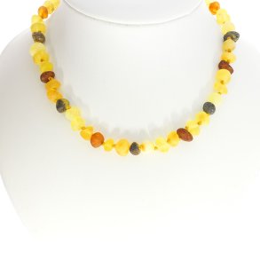 Brnekde Af Naturformet Upoleret Ravperler