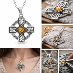 Keltischer Hochkreuzanh�nger aus 925er Sterlingsilber | Quadratischer cognacfarbener echter Bernstein in der Mitte