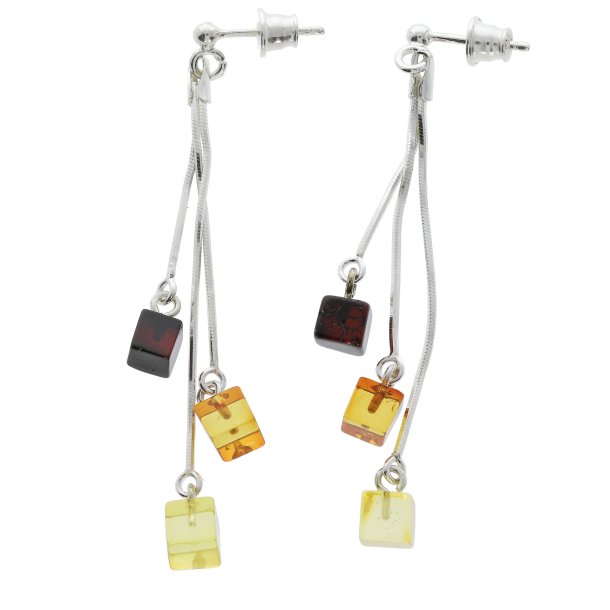 Rene terningformede reringe i ravfarve