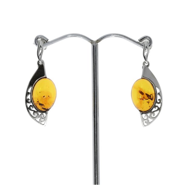 Maori b�lger - Moderne halv-dr�be �reringe med flet ravstykke af sterling s�lv