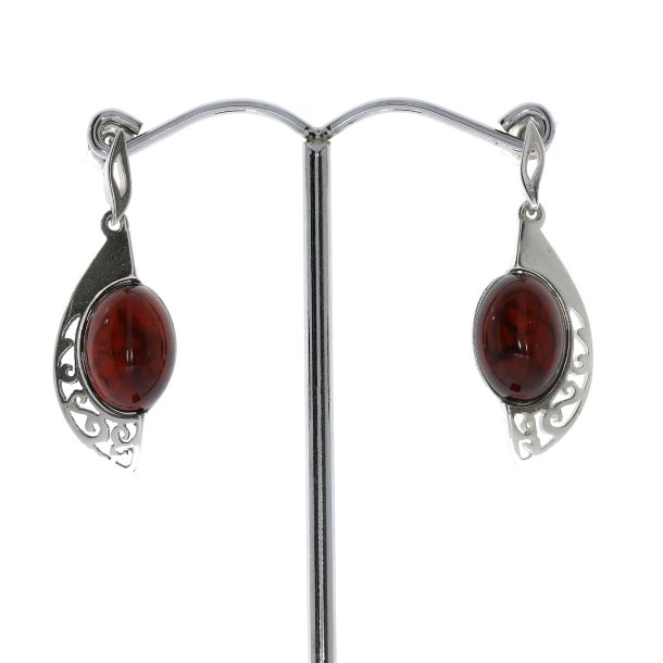 Maori b�lger - Moderne halv-dr�be �reringe med flet ravstykke af sterling s�lv