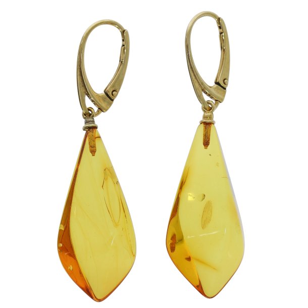 Kantede Og Unikke Ravreringe I Forgyldt Slv