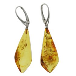 Kantede Og Unikke Ravreringe 