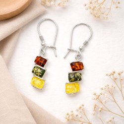 Orhstecker aus Sterling Silber .925 mit je drei rechteckigen Designerperlen