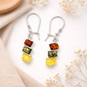 Orhstecker aus Sterling Silber .925 mit je drei rechteckigen Designerperlen