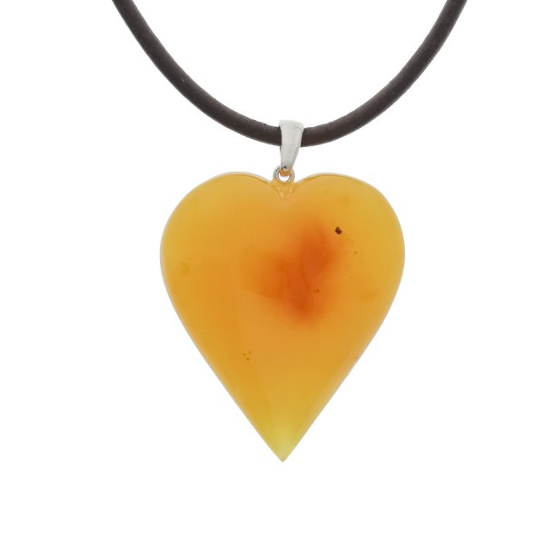 Smukkeste vesterhvet rav hjerte af mlke rav