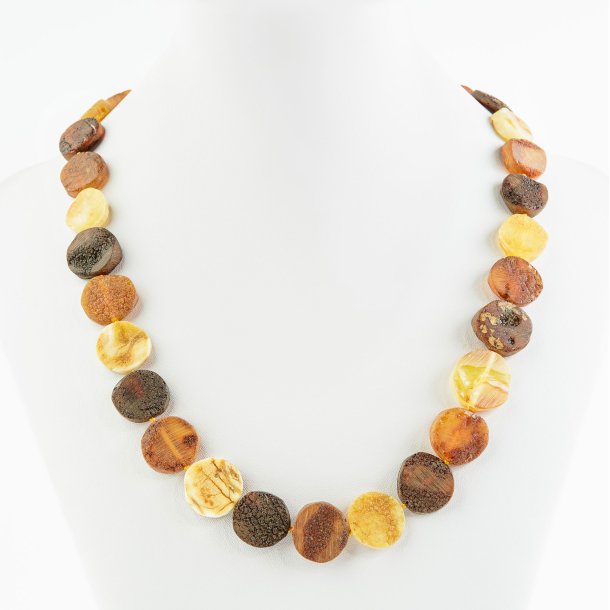 Bezaubernde Bernstein Halskette mit flachen und runden Bernstein St�cken