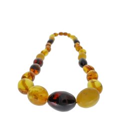 Echte Ravk�de aus ellipsenf�rmigen Ravst�cken