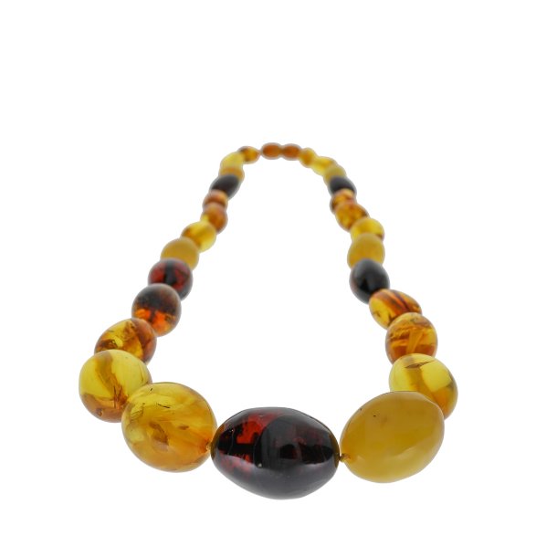 Echte Ravk�de aus ellipsenf�rmigen Ravst�cken