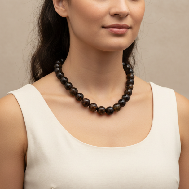 Einzigartige Bernsteinkette aus den sch�nsten Bernsteinkugeln, handgefertigtes d�nisches Design