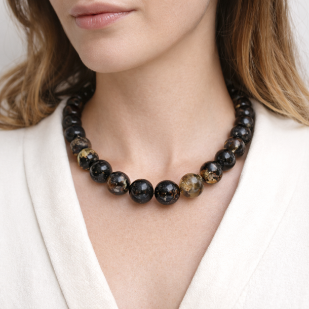 Einzigartige Bernsteinkette aus den sch�nsten Bernsteinkugeln, handgefertigtes d�nisches Design