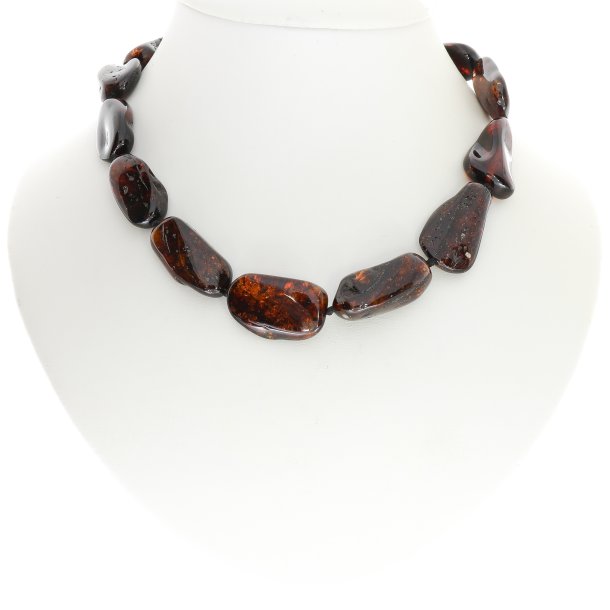 Nat�rliche, dunkle und sch�ne Bernsteinkette aus Bernstein aus der Nordsee