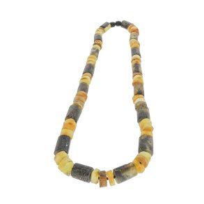 Ravkde Med Naturformet Og Cylinderformet Ravstykker / ernsteinkette mit naturgeformten und zylindri