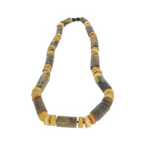 Ravkde Med Naturformet Og Cylinderformet Ravstykker