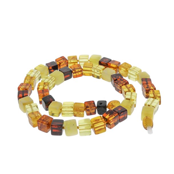 W�rfelf�rmige Kette aus echtem Bernstein