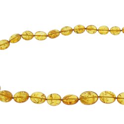 Smuk Ravkde Af Ovalformet Ravstykker