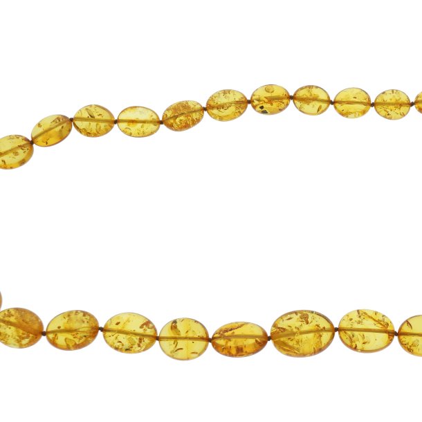 Smuk Ravkde Af Ovalformet Ravstykker