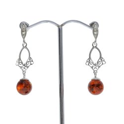 Klassiske Slv reringe Med En Ravperle