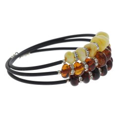 Drahtarmband mit echten Bernsteinperlen verziert