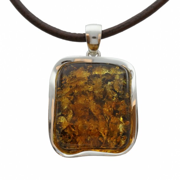 Flot Rav Vedhng Med En Moderne Blget Slv Design