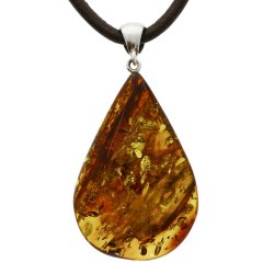 Rav dr�beformet vedh�ng af Vesterhavet rav