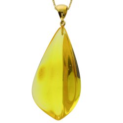 H�bscher Bernsteinanh�nger in sehr klarem Gelb mit vergoldetem Verschluss