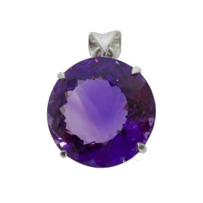 Ametyst Vedhng af hjeste kvalitet, diamantslebet, fremstillet efter gamle guldsmedetraditioner