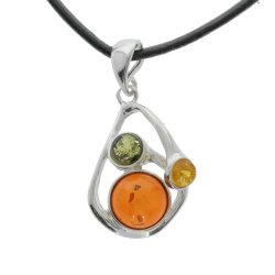 Eksklusivt vedh�ng i sterlings�lv med naturligt dansk rav. Perfekt til hverdagsbrug og som gave