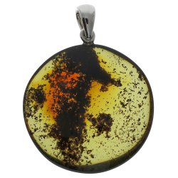 Ein �Solar Plexus� Anh�nger aus nat�rlich nordischem Bernstein