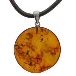 Ein �Solar Plexus� Anh�nger aus nat�rlich nordischem Bernstein