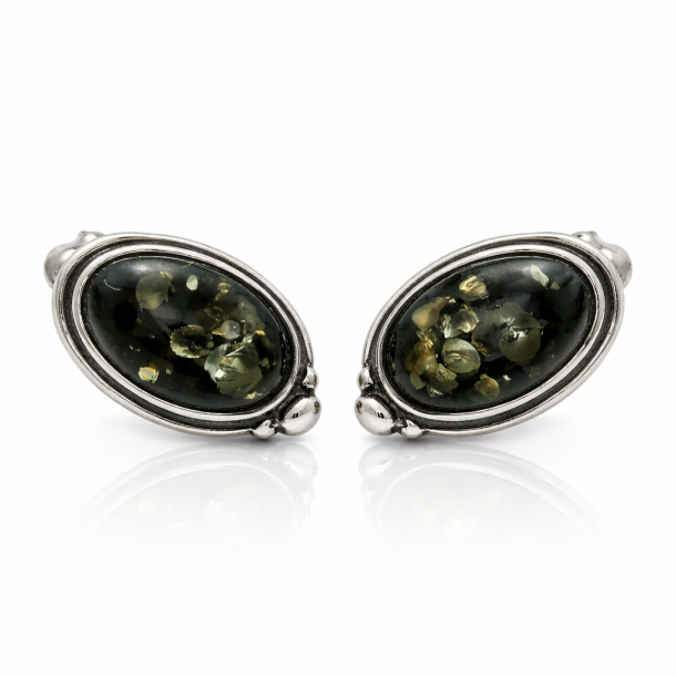 Sch�ne und klassische ovale Bernstein-Ohrringe