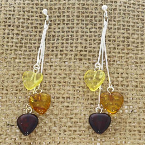 Hngende hjertereringe af gte rav