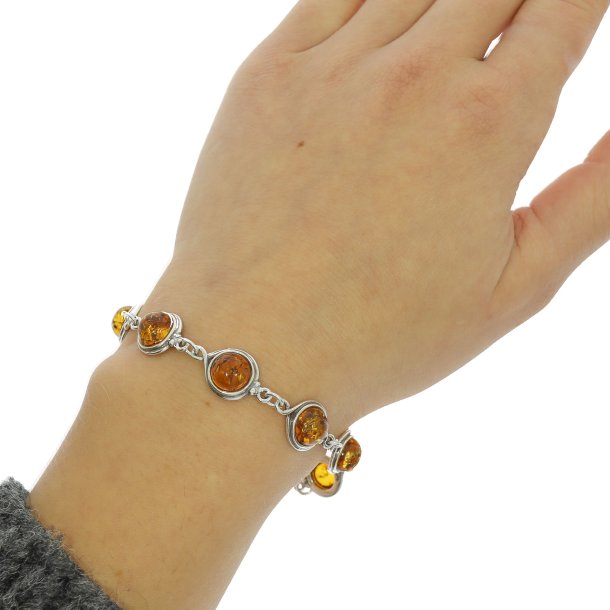 Yndig Slv Og Rav Armbnd
