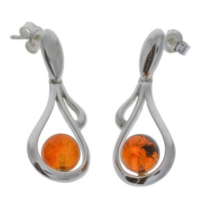 Drbereringe Med En Indkapslet Ravperle 