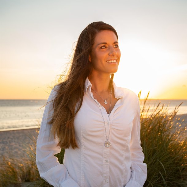 "Kompas Rose" med Strand sandet by DUR mellem strelsen