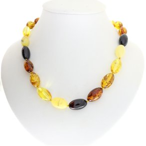 gte ravkde af oliven formet ravstykker 