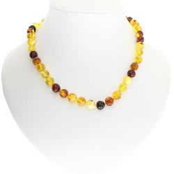 Bernsteinkette aus feinsten Nordsee Bernsteinperlen 