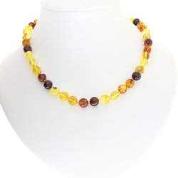 Bernsteinkette aus feinsten Nordsee Bernsteinperlen 