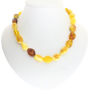 Ravhalskder i form af kaffebnner af dansk rav