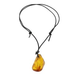 Lderkde Med Et Naturformet Ravklump