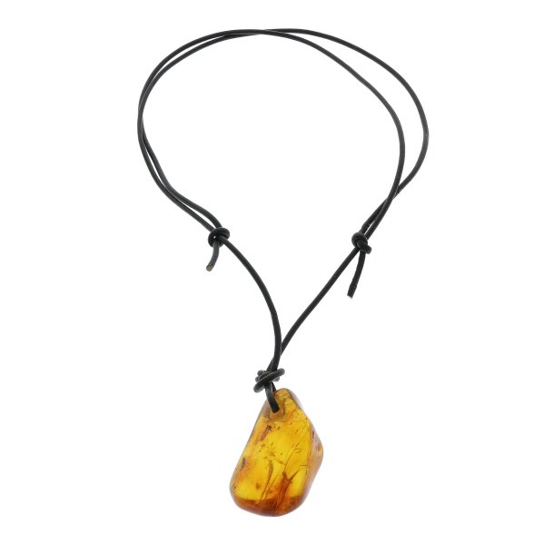 Lderkde Med Et Naturformet Ravklump